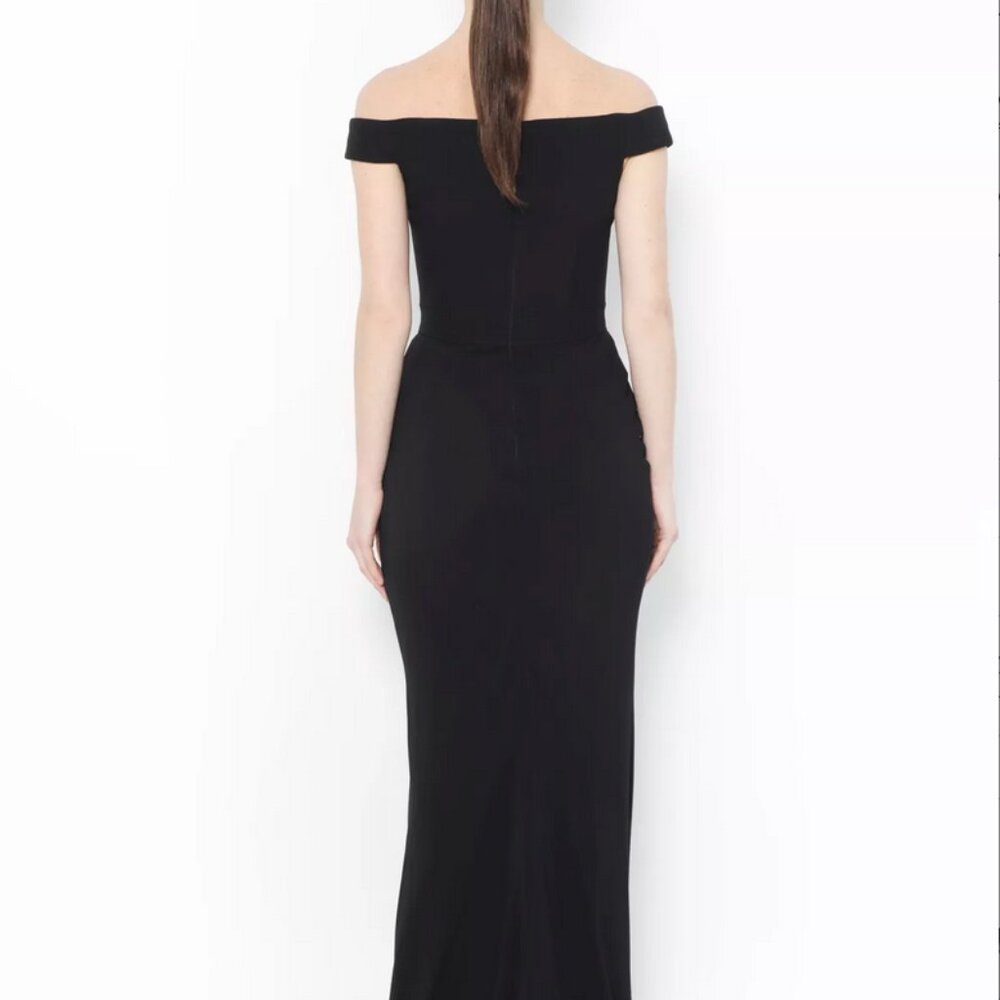 Alexander McQueen Black Off-the-Shoulder Mermaid Gown - Picture 7 of 13